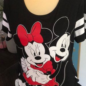 Disney top